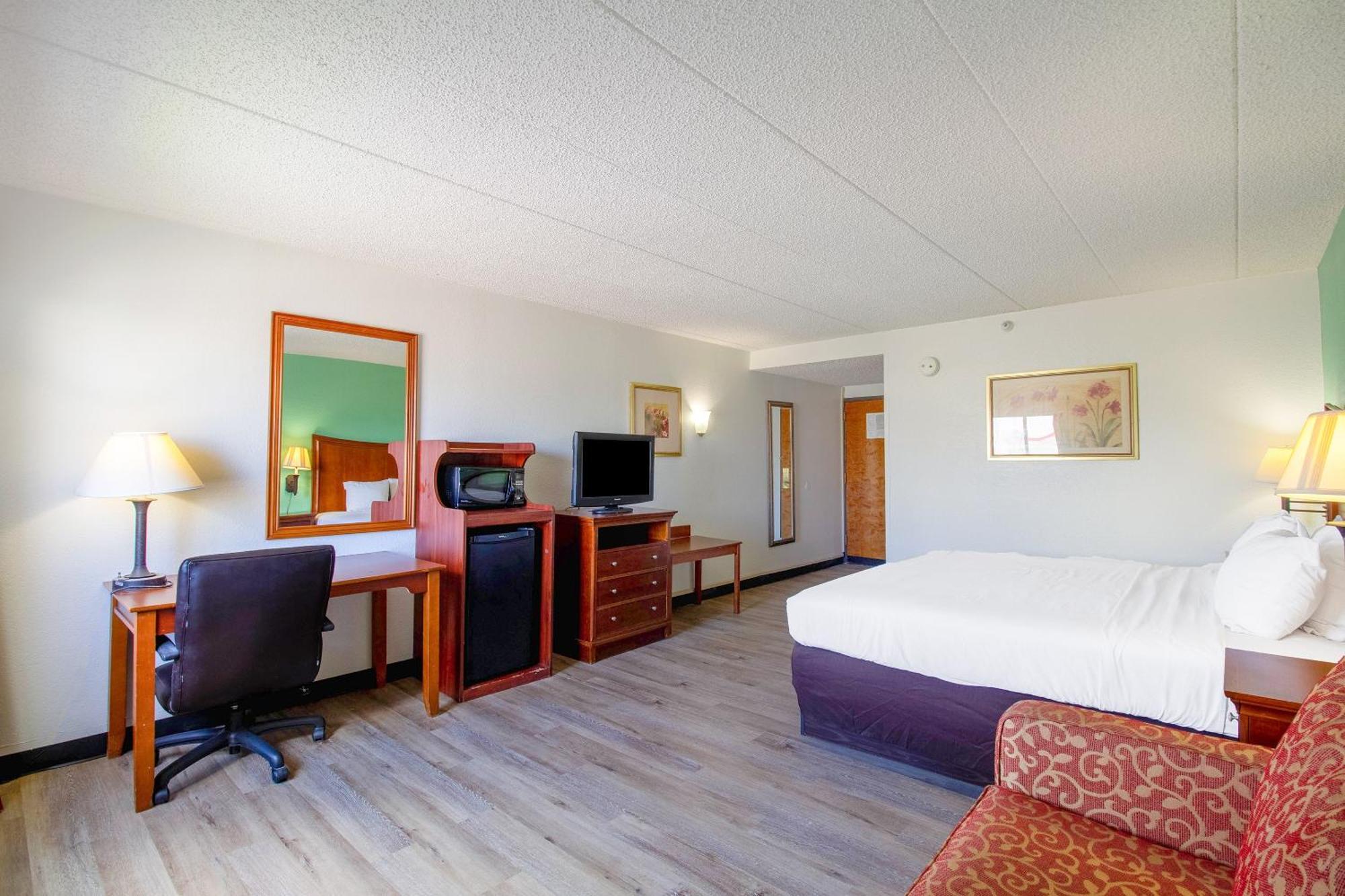 Tulsa Square Hotel Central, I-44 By Oyo Exteriér fotografie